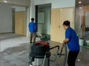 開荒清潔/日常保潔/開荒保潔提供樓宇開荒保潔、商場開荒保潔等服務(wù)